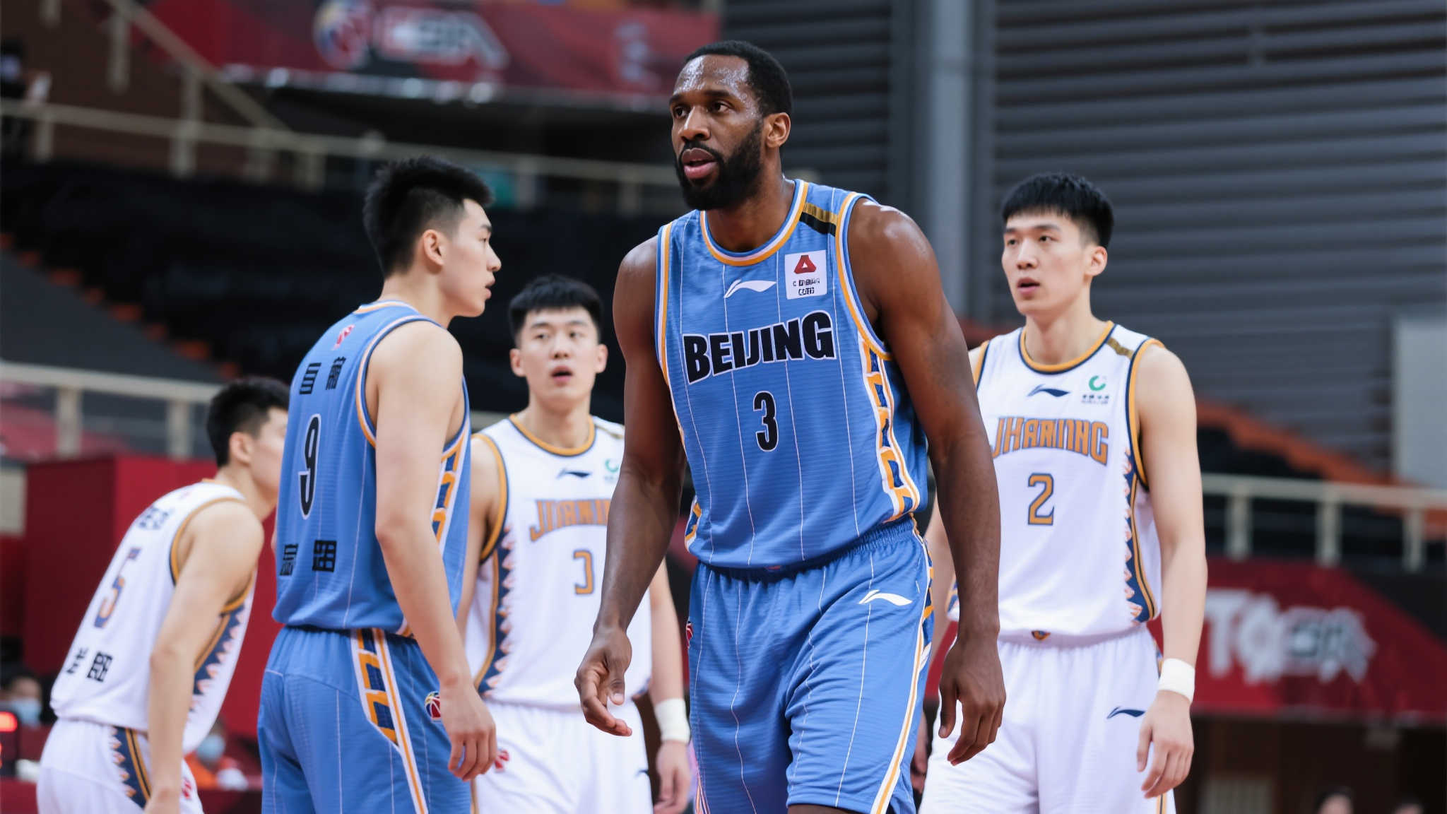 次射门略优